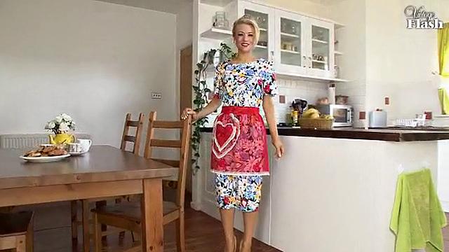 MichelleMoist - Let's Have Hot English Tea!