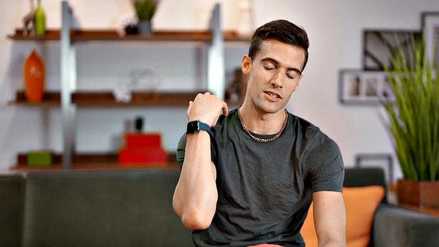 Amateur eager jock wanks cock at home till pleasure