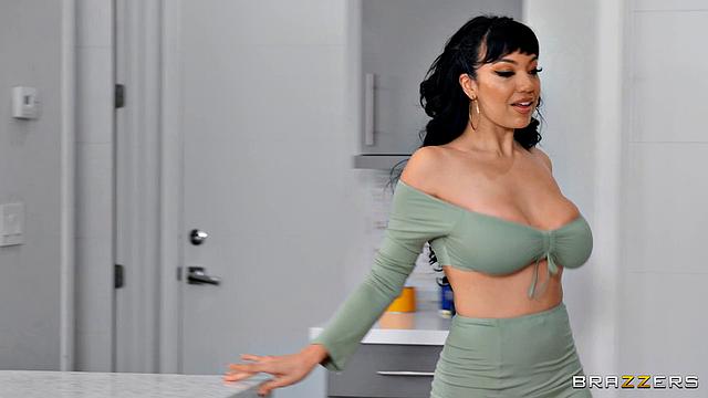 She's The At Cum Pumpin'