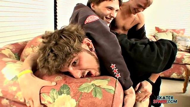 Spank Wars Heat Up Among Skaters - Aaron Jackson, Boomer Jacoby And Jester