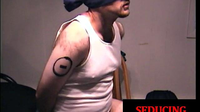 Blindfolded straighty blown by mature DILF for cum