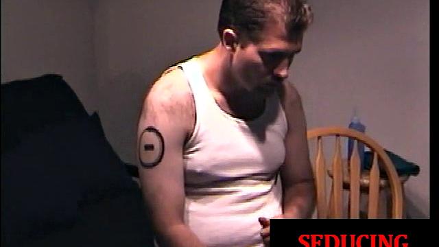 Blindfolded straighty blown by mature DILF for cum