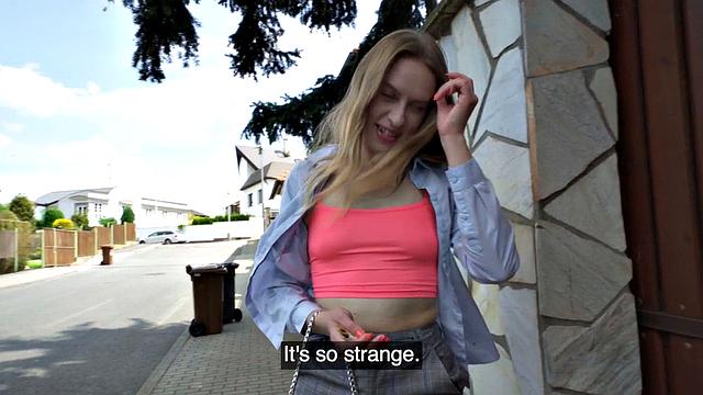 Public amateur cocksucking