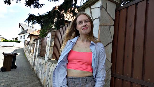 Public amateur cocksucking