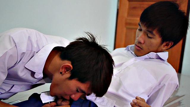 Asian college twink barebacked in asshole till cum