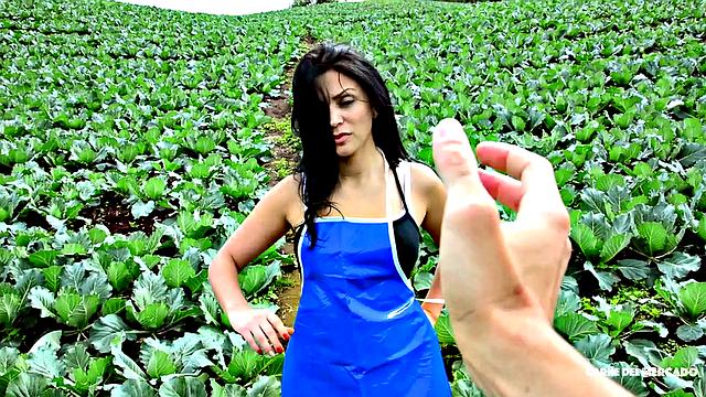 Hot Sex With Lusty Brunette MaryFuego