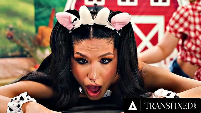 TRANSFIXED - Farmer Tommy King Gets DPed By Eva & Zariah After Milking Their Cum!