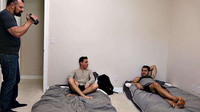 My Dad's A Pervert Chapter 2: Roommate Fuck