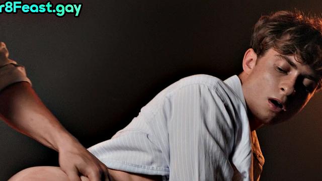 Str8 top stud bareback fucks bottom in greedy ass