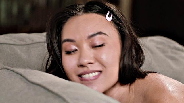 ADULT TIME - Ex GF's Adria Rae & Kimmy Kimm EAT PUSSY & 3WAY SCISSOR with Queenie Sateen!