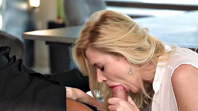 European nympho anal lady pleases cock in passionate action