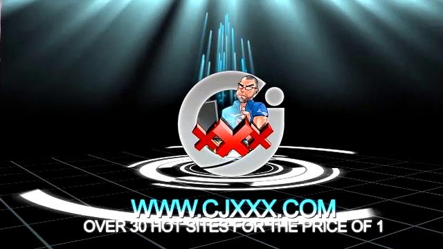 Франко сосёт член взрослому мужчине и доводит до оргазма руками.