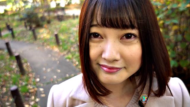 Нана Окамото медленно раздевается для Tenshigao