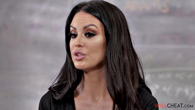 День рождения забыли? Jamie Michelle устраивает жаркую встречу с соседом вместо мужа.