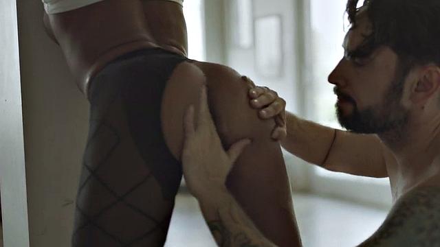 Stepdaddy fucks Ebony squirting after deepthroated