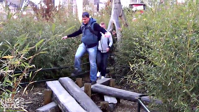 смотри как джейсон спаркс и качки устраивают групповуху в чикаго