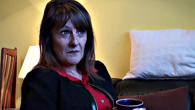 SPASCALSSUBSLUTS - GILF Pandora has pussy smashed