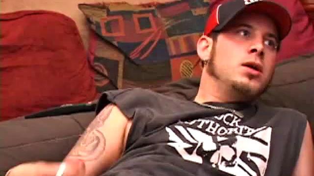 Skater Elijah Beats Off