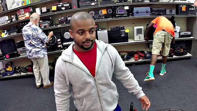 Real pawnshop 3some fucked in stockroom