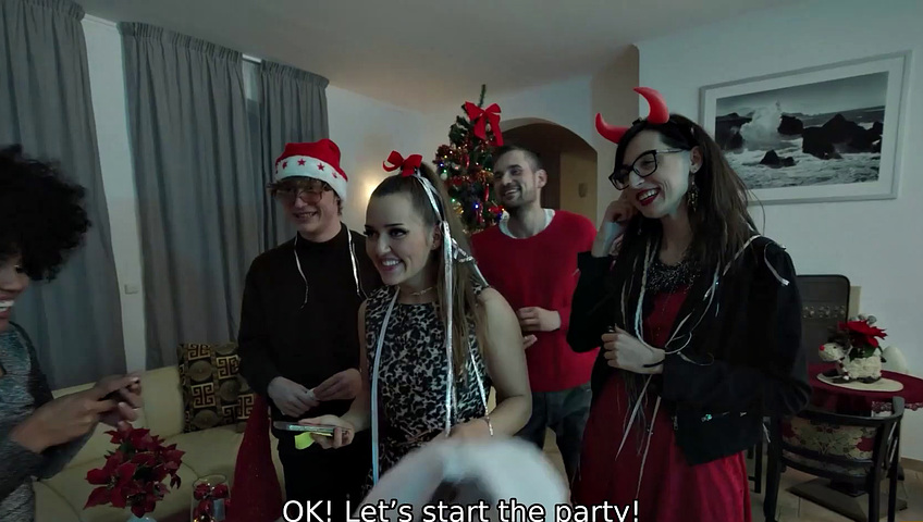 HUNT4K. Santa's Sex
