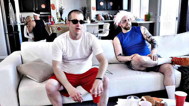 Scoring With a Sporty MILF