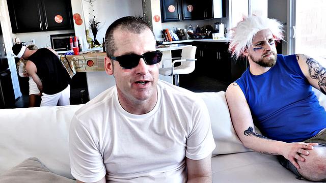 Scoring With a Sporty MILF