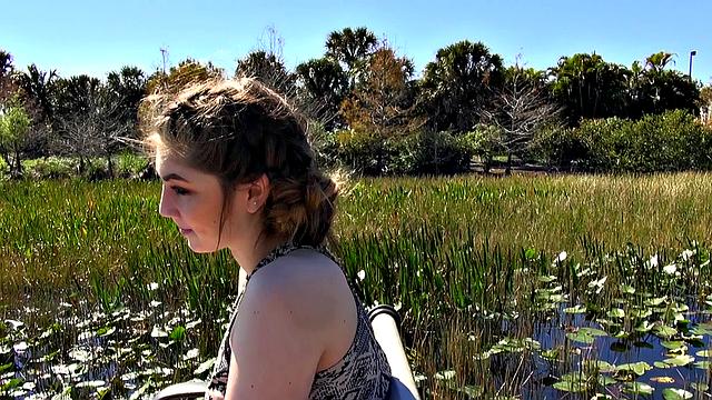 Tattooed Latina strokes and sucks like a pro outside