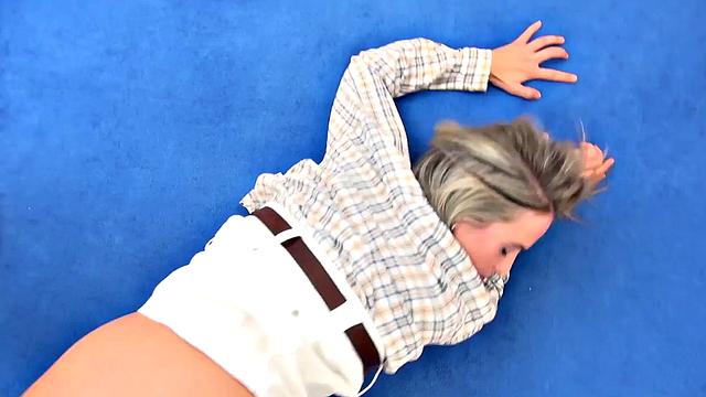 Anal debut for sexy babe who sucks cock