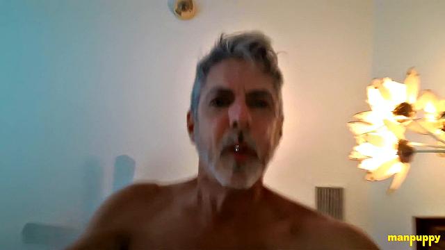 Lunatic Giant Shrinks His Hookup - Richard Lennox
