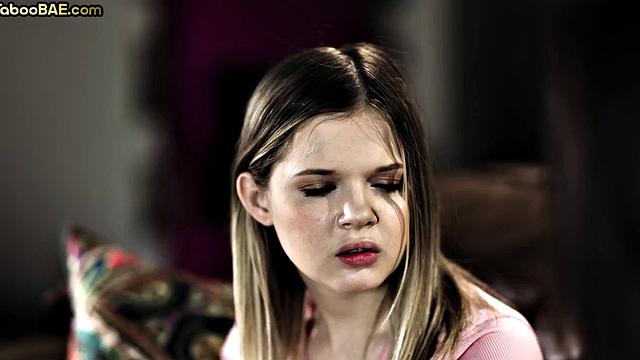 Petite lesbo facesitting a busty MIL