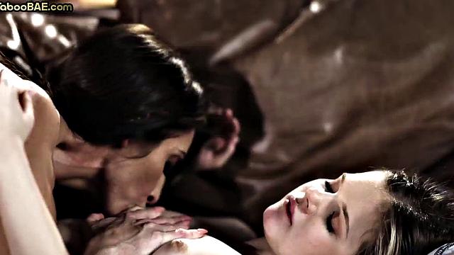 Petite lesbo facesitting a busty MIL