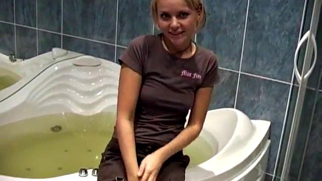 Amateur Jessy First Timer