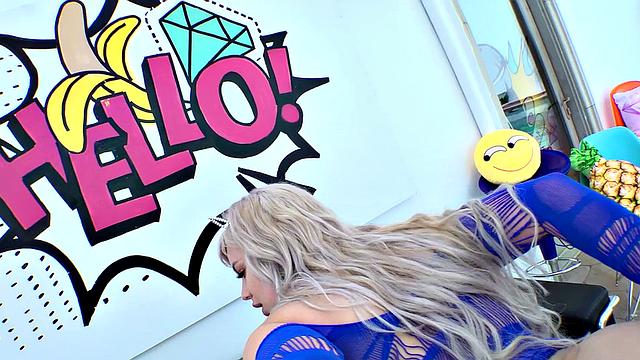 Entering Heather's Ass