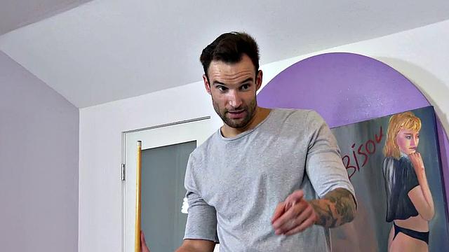 olive glass разводит сводного брата на грязный стрип-бильярд у бассейна