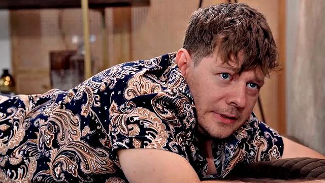 Cockriding wild 21yo fucked in wet pussy by dick