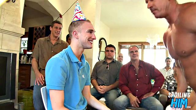 Real stripper throatfucking newcomer