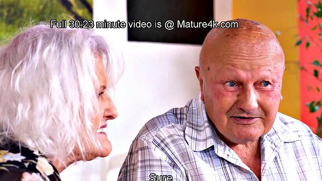 MATURE4K. Eccentric mature seduces waiter while husband watches