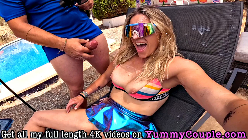 Зрелая блондинка Lilly собирает сперму на попу в домашней подборке от YummyCouple.