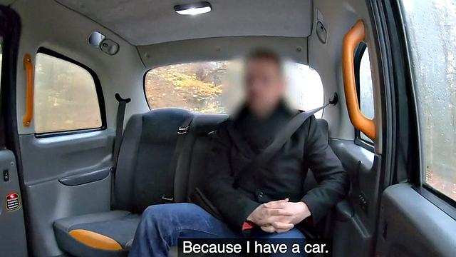 Amateur taxi anal slut banged outdoors by customer