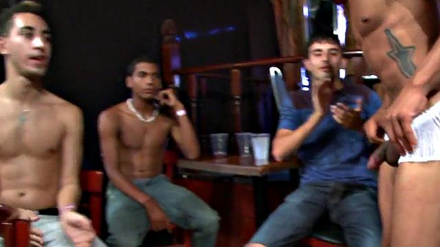 Real party amateurs fucking the strippers