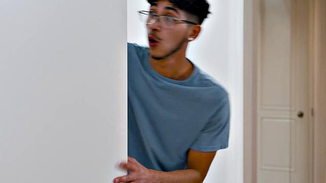 MOMMY'S BOY - MILF Sadie Summers Invites Teen To Use Clit Vibrator On Her