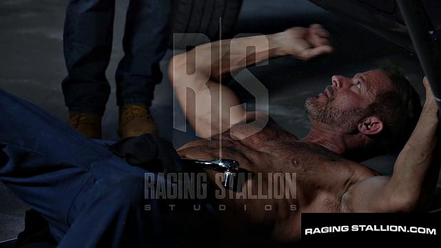 Big Cocked Jock Fucks Gurtihe Mechanic - Derek Kage, Greg Dixxon - Ragingstallion