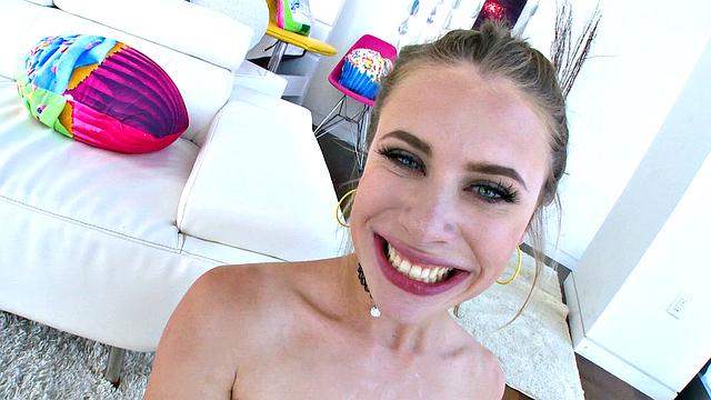 Anya Is A Slobber Slut