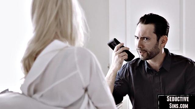 Blondie in Lingerie gets Cuntpounded