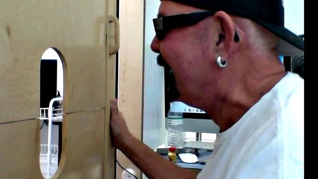 Thanksgiving Gloryhole Blowjob Scene