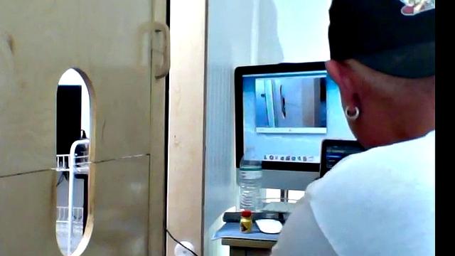 Сцена минета у глори-хола на День благодарения