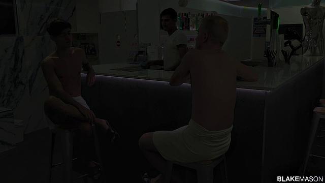 Raw Cocks In The Bathhouse - Austin Ponce, Jamie Kelvin & Roy West