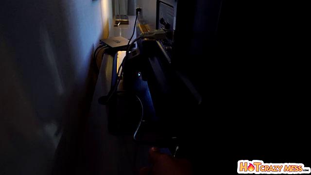 In home hookup - S6:E2