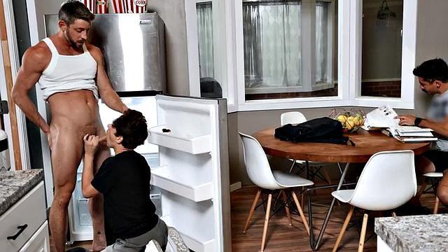 Straght jock fucks skinny twink after BJ in the kitchen