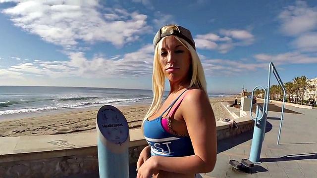 Blonde beach babe with big ass rides cock in public in duo